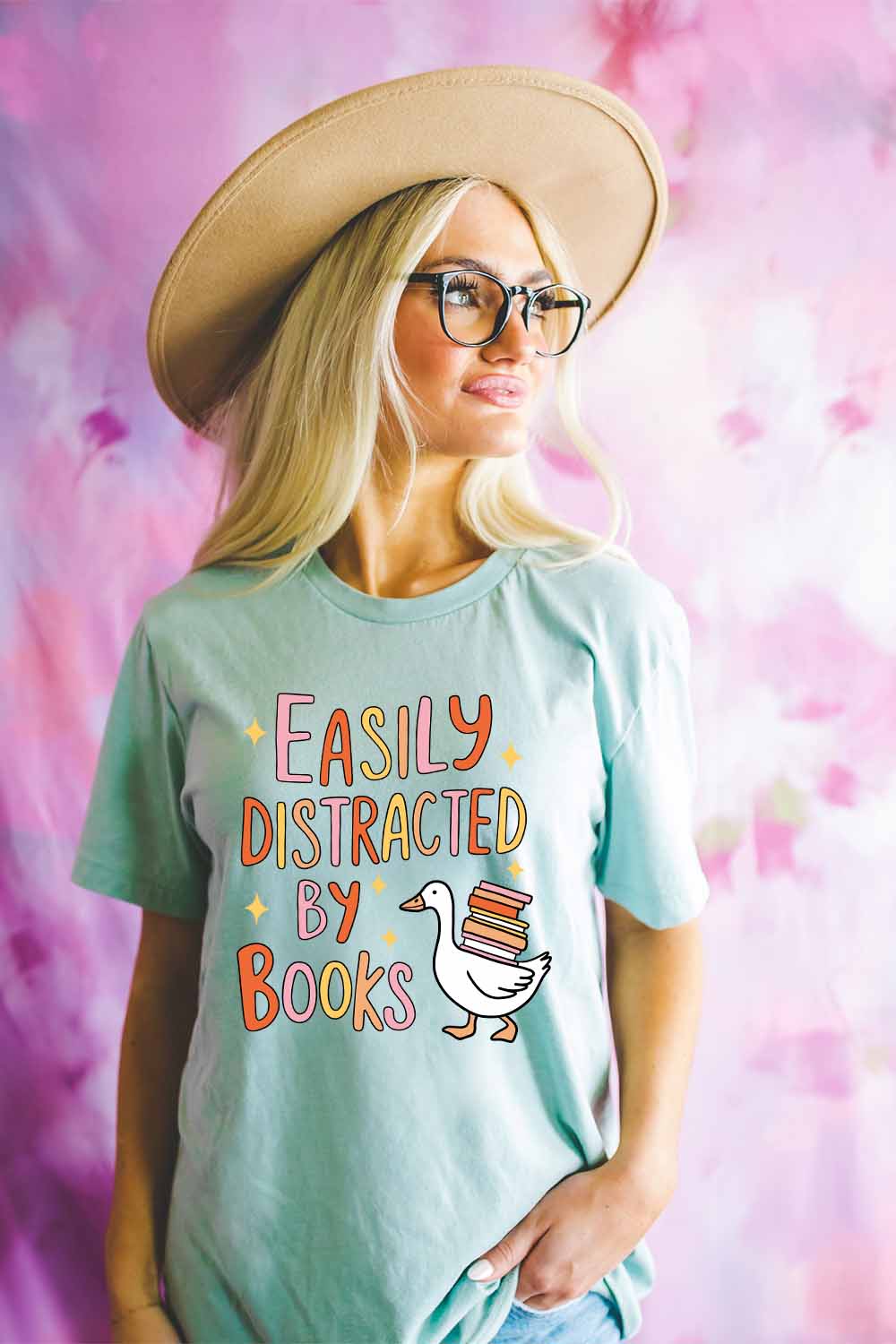 Women Graphic Tee |Easily Distracted by Books