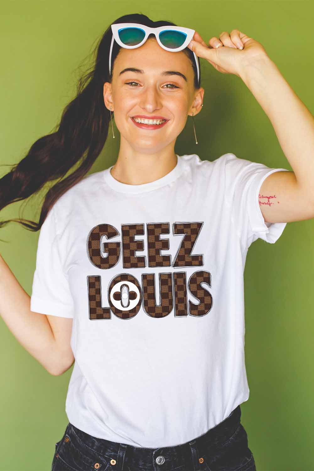 Women Graphic Tee | Geez Louis