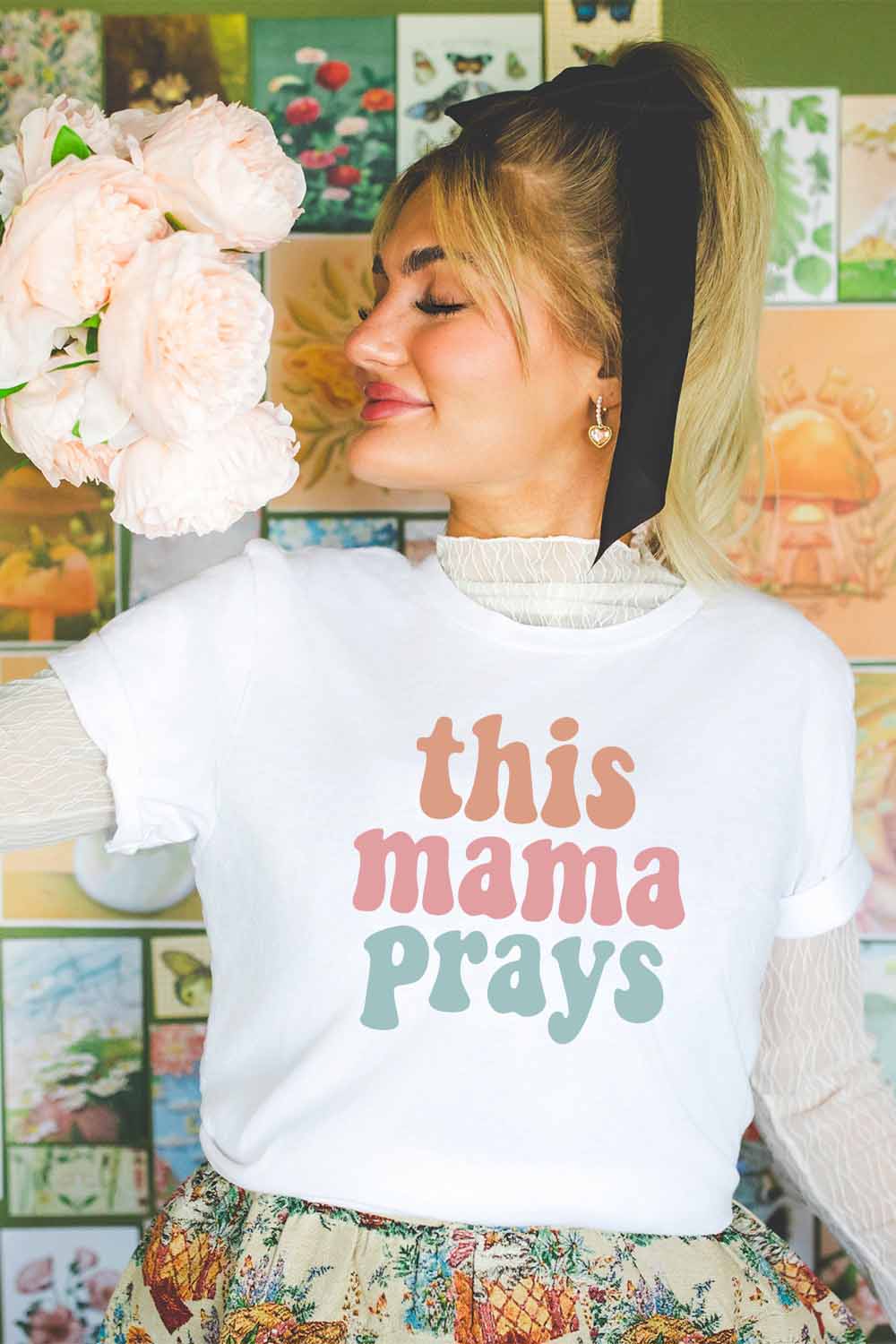 Women Graphic Tee | This Mama Prays